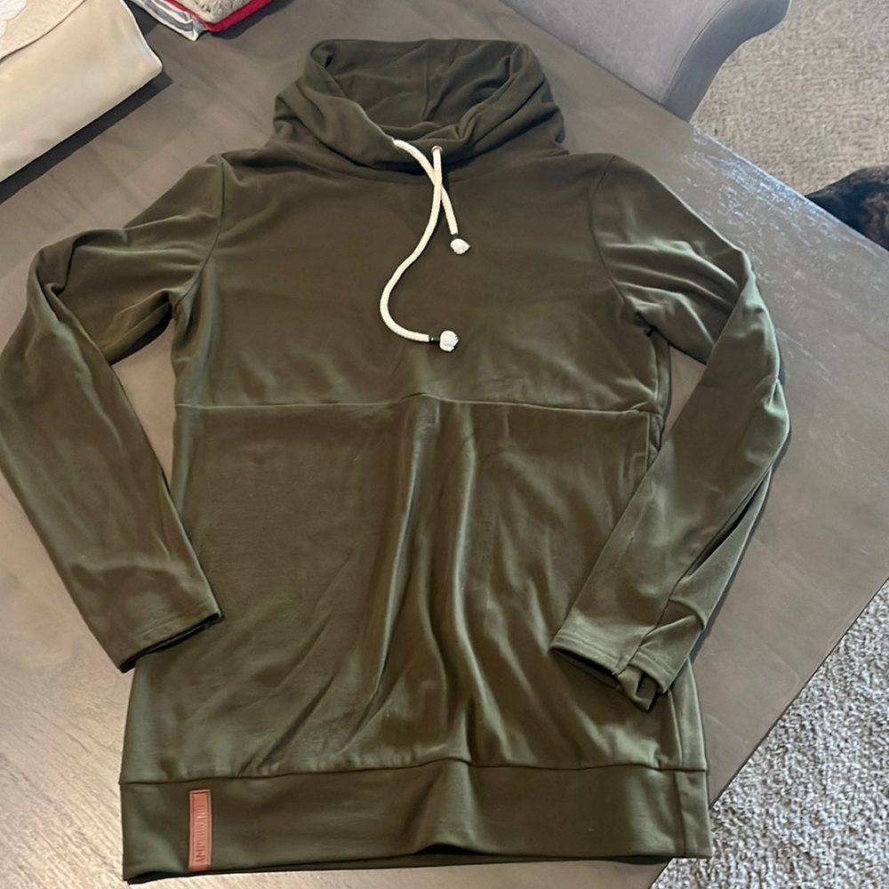 Cowl neck Sweater/Sweatshirt